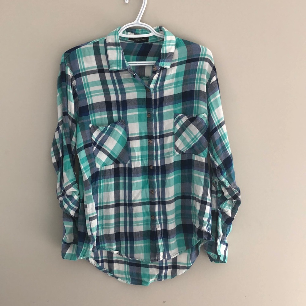 Blue plaid top